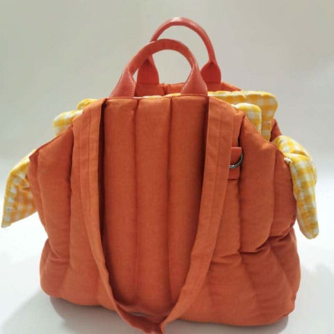 Large Capacity Pet Handbag Ideal for Car Travel and Outdoors - petsbene